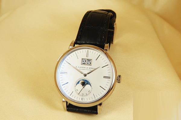 深圳回收朗格旧手表多少钱