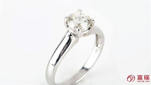 「1克拉钻石戒指卖多少钱」回收1克拉周周大福钻戒价格如何？