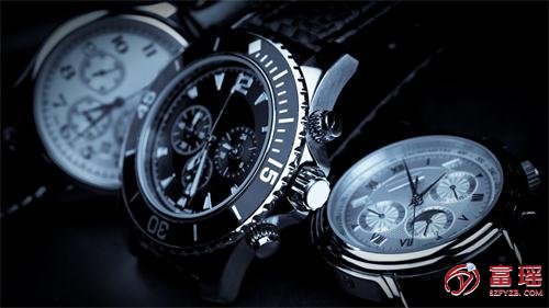 「什么地方手表卖」深圳石岩哪里回收卡地亚W69016Z4二手表