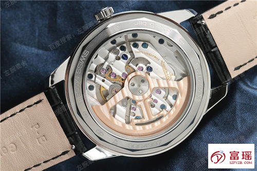 广州哪里高价回收积家地球物理天文系列8108420手表？